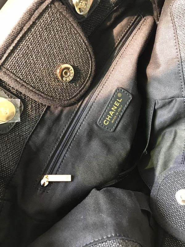 Ch**el shopping bags